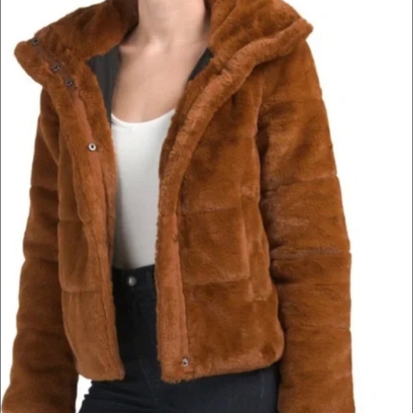 ❌Sold❌BNWT Cognac NVLT Women’s Faux Bunny Fur Puffer - Picture 2 of 9